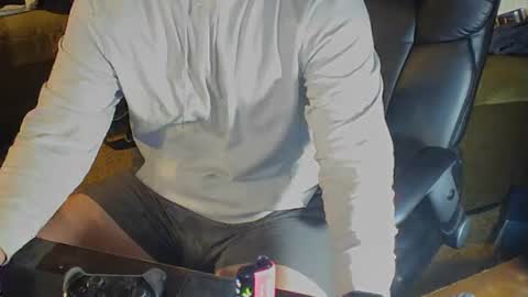 Snapshot of dotyoureyezez chatting on October 24, 7:49 am DotYourEyezez  online show from October 24, 7:49 am