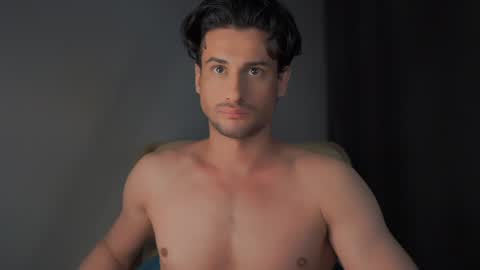 Keen online show from December 6, 8:18 pm