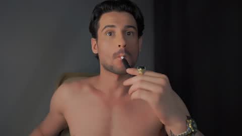 Keen online show from December 10, 12:39 am