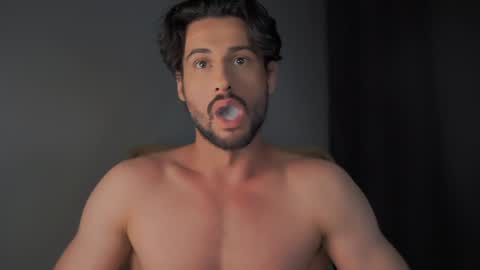 Keen online show from December 22, 9:42 pm