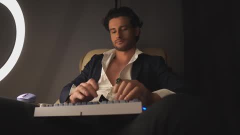 Keen online show from March 3, 2:58 am