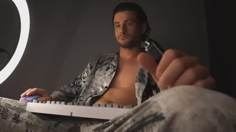 Keen online show from March 10, 9:21 am