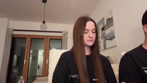 Alice and Mark online show from February 3, 1:26 am