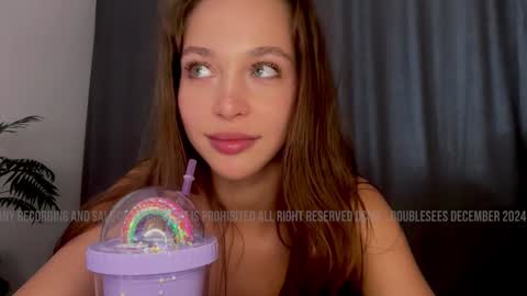 Lana  Eva  dont forget to give us a thumb up online show from December 8, 5:39 am