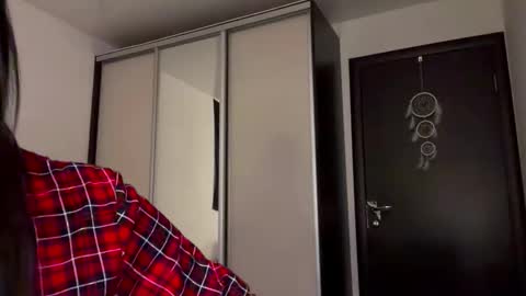 Snapshot of doublesees chatting on October 20, 1:33 pm MOLLYYYY dont forget to give me a thumb up online show from October 20, 1:33 pm