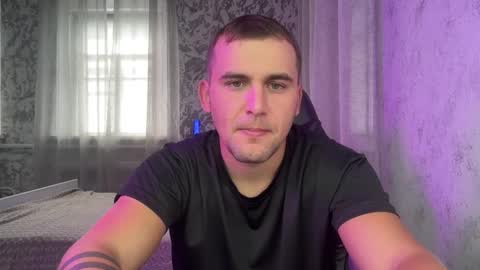 Snapshot of douglas_666 chatting on September 13, 11:10 am douglas_666 online show from September 13, 11:10 am