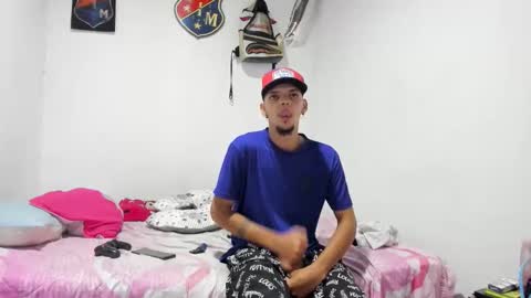 Snapshot of douglas_gallegos chatting on September 24, 10:02 pm douglas_gallegos online show from September 24, 10:02 pm