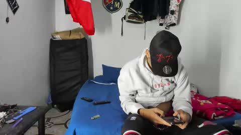 douglas_gallegos online show from February 19, 2:29 am