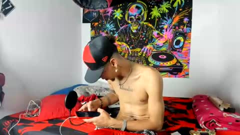 Snapshot of douglas_gallegos chatting on July 29, 7:50 am douglas_gallegos online show from July 29, 7:50 am