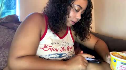 Snapshot of dove_love22 chatting on October 26, 3:51 pm dove_love22 online show from October 26, 3:51 pm