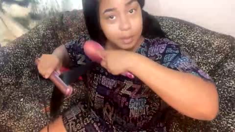 Snapshot of dove_love22 chatting on November 11, 5:02 pm dove_love22 online show from November 11, 5:02 pm