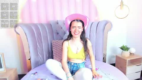 dovemullerr2 online show from July 17, 7:41 pm