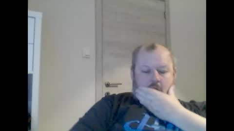 Snapshot of dpau76 chatting on December 23, 7:38 am Danny online show from December 23, 7:38 am