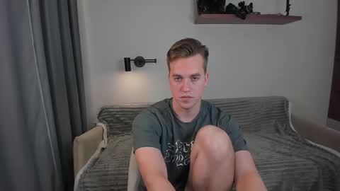 Snapshot of dr_your_dream chatting on September 13, 8:08 pm Mervin online show from September 13, 8:08 pm