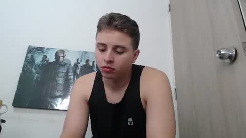 draco_boy2000 online show from August 1, 1:16 am