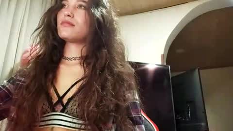 Snapshot of draculina69 chatting on December 12, 4:59 am draculina69 online show from December 12, 4:59 am
