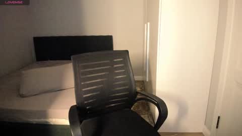 Snapshot of dragon_princesss chatting on March 10, 2:37 pm Airi online show from March 10, 2:37 pm