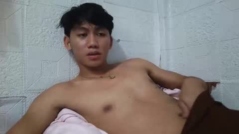 Snapshot of drain_me29 chatting on December 5, 2:20 am drain_me29 online show from December 5, 2:20 am