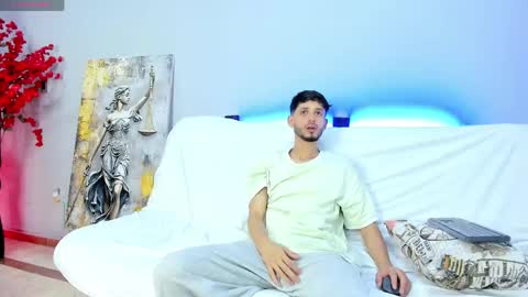 Drake and Zara online show from May 7, 12:43 pm