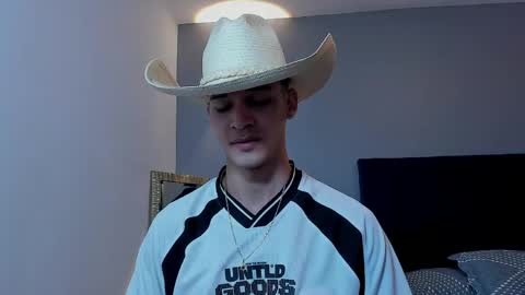 Snapshot of drake_carter1 chatting on May 25, 2:28 am drake_carter1 online show from May 25, 2:28 am
