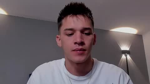 Snapshot of drake_carter1 chatting on June 23, 12:19 am drake_carter1 online show from June 23, 12:19 am