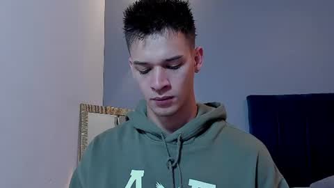 Snapshot of drake_carter1 chatting on July 29, 3:59 am drake_carter1 online show from July 29, 3:59 am