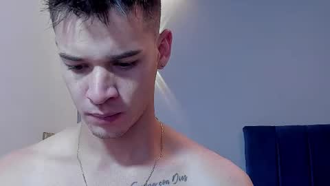 Snapshot of drake_carter1 chatting on August 3, 1:59 am drake_carter1 online show from August 3, 1:59 am