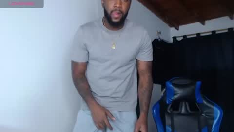 Snapshot of drake_nassir4 chatting on June 11, 5:38 am ---Drake--- online show from June 11, 5:38 am