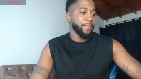 Snapshot of drake_nassir4 chatting on June 23, 3:15 am ---Drake--- online show from June 23, 3:15 am