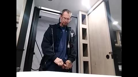 Snapshot of drakefimon chatting on November 17, 8:03 pm drakefimon online show from November 17, 8:03 pm