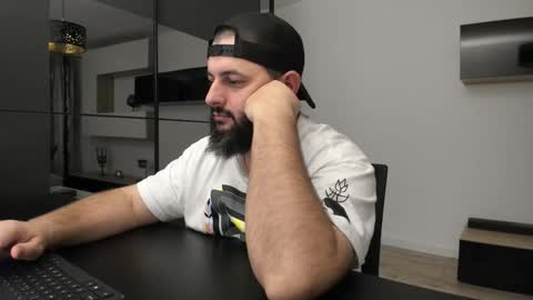 DravenPeak online show from December 1, 10:15 pm