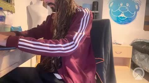 new profile Aircum99  online show from November 11, 4:29 pm