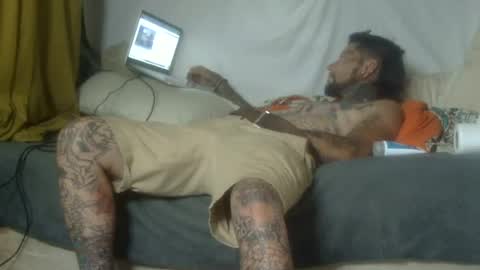 Snapshot of dreadedted chatting on June 18, 8:46 pm Dreadedted online show from June 18, 8:46 pm