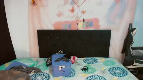 Snapshot of dream__girls69944 chatting on July 29, 7:50 am sharon online show from July 29, 7:50 am