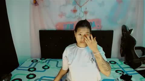Snapshot of dream__girls69944 chatting on July 30, 8:35 am sharon online show from July 30, 8:35 am