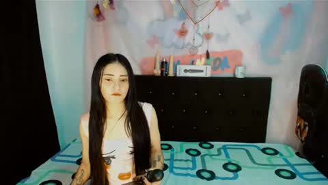 Snapshot of dream__girls69944 chatting on July 31, 7:19 am sharon online show from July 31, 7:19 am