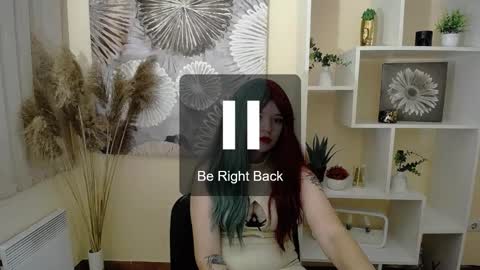 Snapshot of dream_caster_ chatting on October 17, 10:51 am dream caster  online show from October 17, 10:51 am