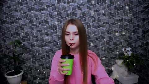 Mari online show from November 30, 9:02 am