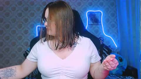 dreamforyoue2 online show from September 17, 6:53 pm