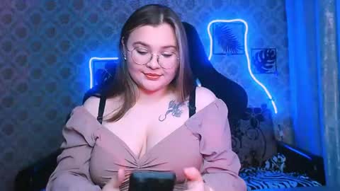 Snapshot of dreamforyoue2 chatting on June 25, 7:18 pm dreamforyoue2 online show from June 25, 7:18 pm