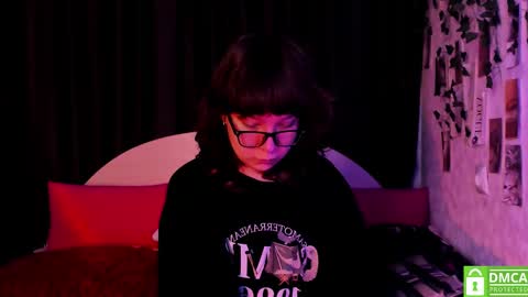 Snapshot of dreamgirllove chatting on November 26, 11:17 pm Billy online show from November 26, 11:17 pm