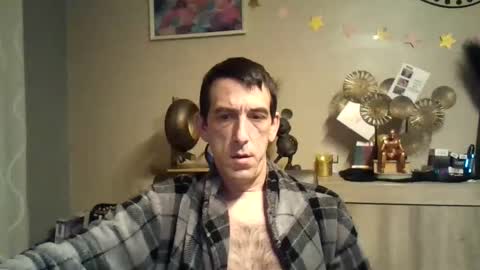 Snapshot of dreamguy38 chatting on January 17, 1:36 am dreamguy38 online show from January 17, 1:36 am