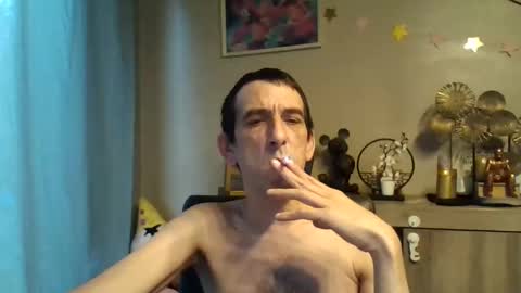 Snapshot of dreamguy38 chatting on October 21, 7:20 am dreamguy38 online show from October 21, 7:20 am