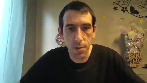 Snapshot of dreamguy38 chatting on November 5, 8:14 am dreamguy38 online show from November 5, 8:14 am