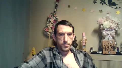 Snapshot of dreamguy38 chatting on November 9, 5:39 am dreamguy38 online show from November 9, 5:39 am