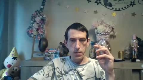 Snapshot of dreamguy38 chatting on November 14, 9:08 am dreamguy38 online show from November 14, 9:08 am