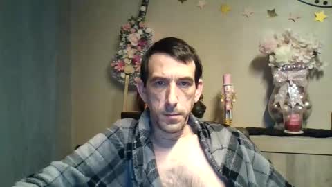 Snapshot of dreamguy38 chatting on November 18, 4:39 am dreamguy38 online show from November 18, 4:39 am