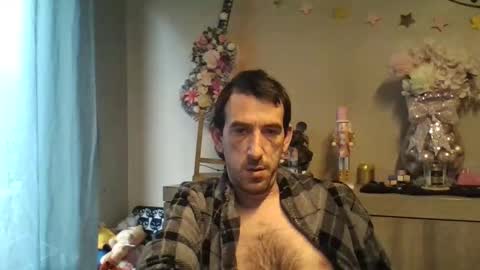 Snapshot of dreamguy38 chatting on November 28, 9:34 am dreamguy38 online show from November 28, 9:34 am