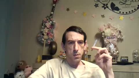 Snapshot of dreamguy38 chatting on December 2, 4:18 am dreamguy38 online show from December 2, 4:18 am