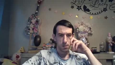 Snapshot of dreamguy38 chatting on December 3, 8:00 am dreamguy38 online show from December 3, 8:00 am